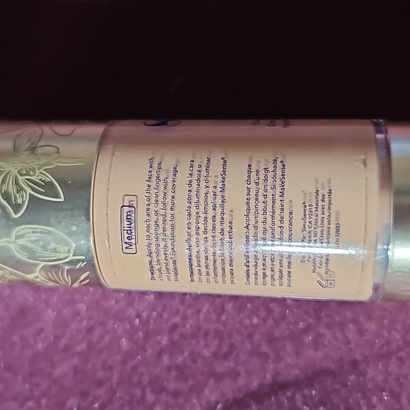 Makesense Color Correcting Tinted Moisturizer- Medium - Picture 2 of 4